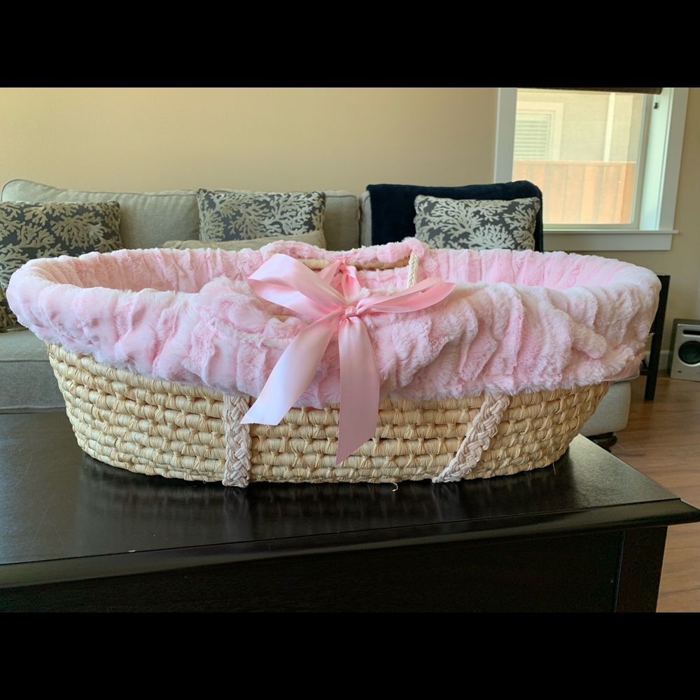 NEW Swankie Blankie Moses Basket